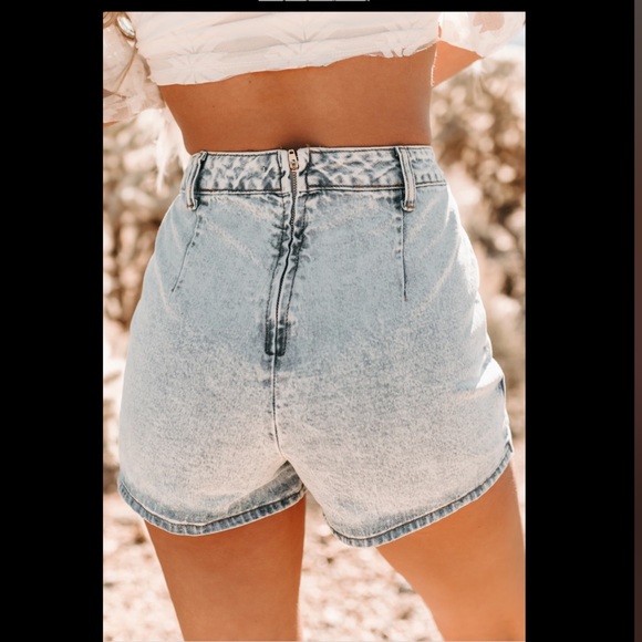 DAXON DENIM MINI SKORT (WASHED DENIM) Medium - Picture 4 of 7